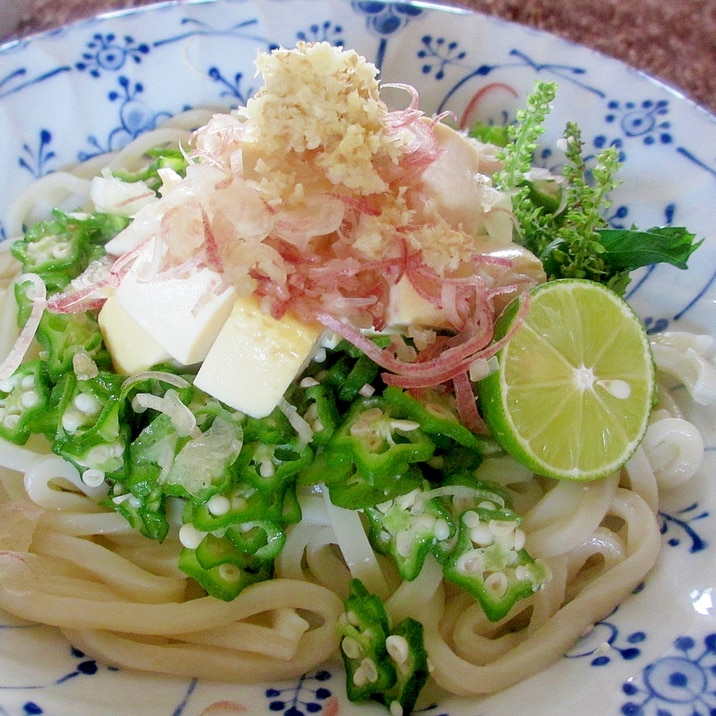 オクラと豆腐とミョウガの冷やしうどん